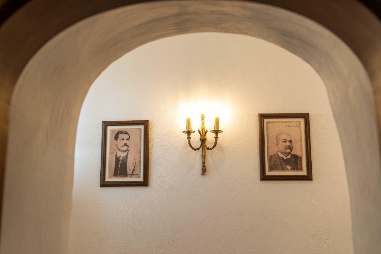 Historic Apartment In The Heart Of The City 벨리코 터르노보 외부 사진